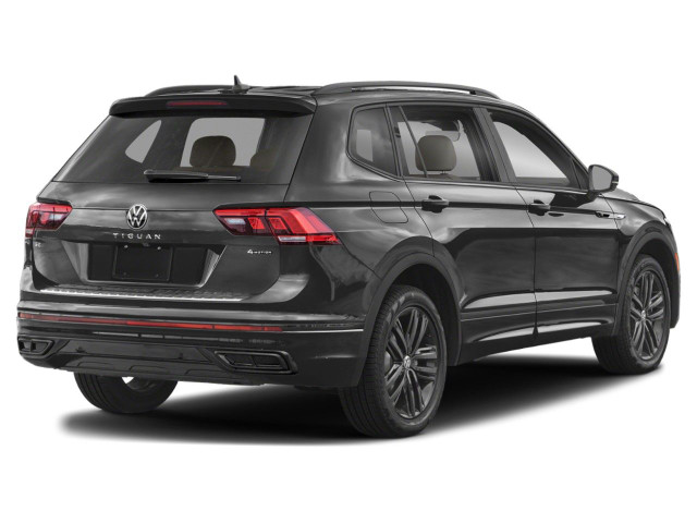 2022 Volkswagen Tiguan in Cars & Trucks in Lethbridge - Image 2