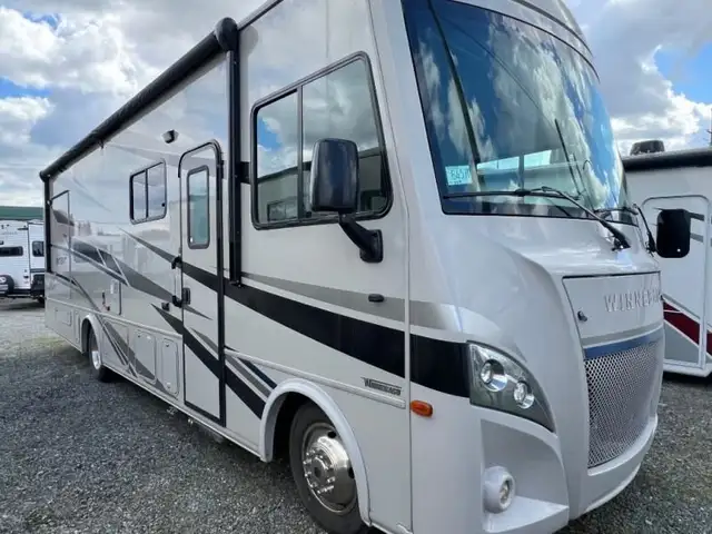 2020 Winnebago Intent 30R in RVs & Motorhomes in Abbotsford - Image 2