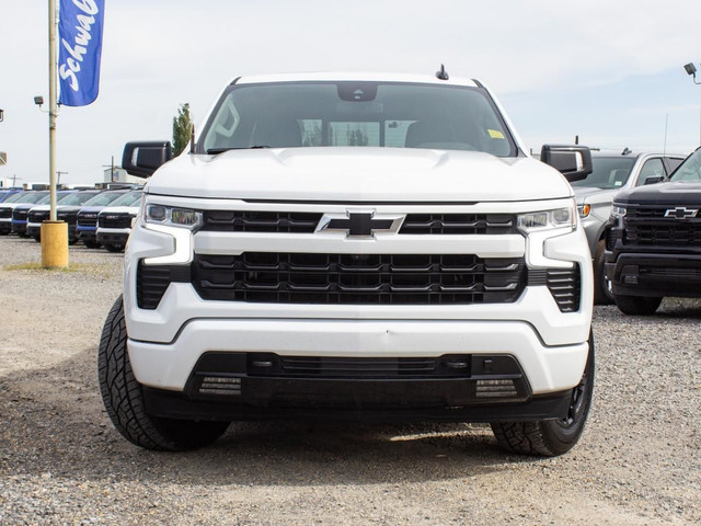 2022 Chevrolet Silverado 1500 Crew Cab Short Box 4-Wheel Drive R in Cars & Trucks in Edmonton - Image 3