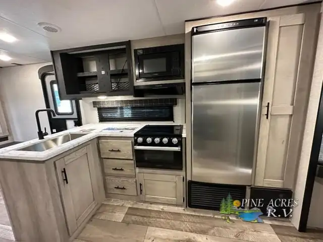 2023 KZ Connect SE C231BHKSE in Travel Trailers & Campers in Truro - Image 5