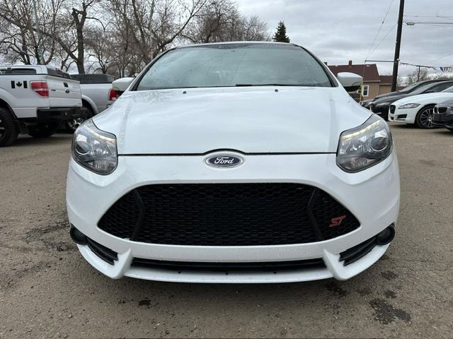 2014 FORD FOCUS ST HATCHBACK 2.0L accident free fully loaded in Cars & Trucks in Edmonton - Image 2