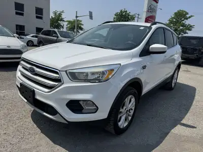 FORD ESCAPE 2018 AUTOMATIQUE FULL AC MAGS EN ALUMINUM, CAMERA VITRES ELECTRIQUES, PORTES ELECTRIQUES...