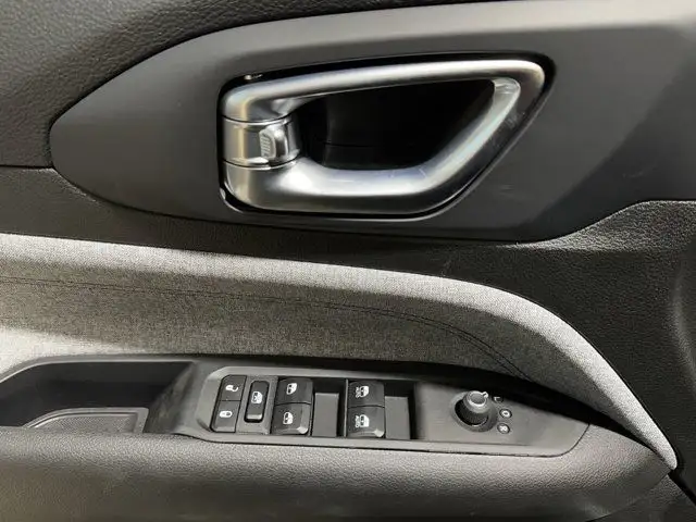 2024 Jeep Compass Sport | Heated Seats | Apple CarPlay in Cars & Trucks in Edmonton - Image 15