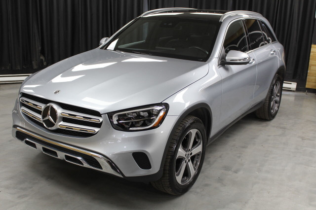2022 Mercedes GLC 300 4MATIC/PANORAMIC/NAVI/CAM/LED/MAGS 19'' in Cars & Trucks in Laval / North Shore - Image 2