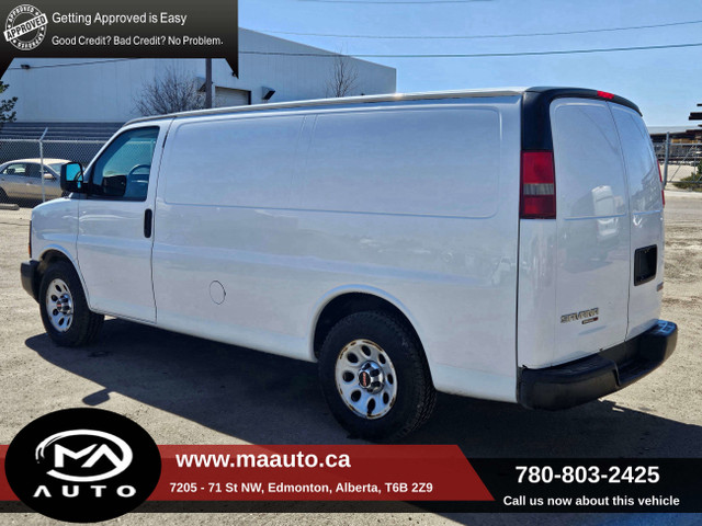 2014 GMC Savana Cargo Van AWD 1500 in Cars & Trucks in Edmonton - Image 4