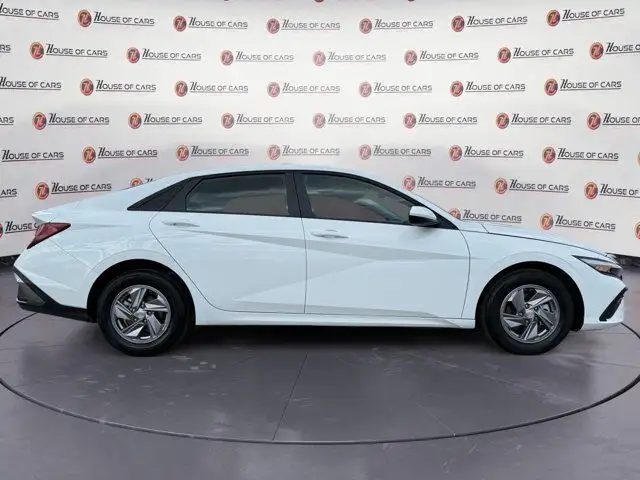 2025 Hyundai Elantra Essential in Cars & Trucks in Calgary - Image 9