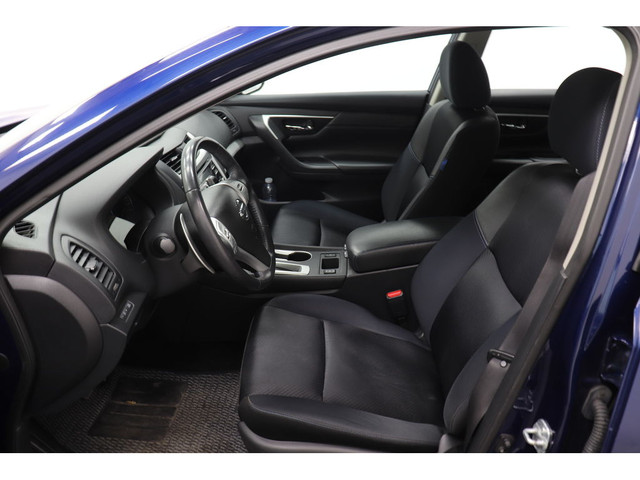 2017 Nissan Altima 2.5 SR, CAMERA, BLUETOOTH, SIEGES CHAUFFANTS in Cars & Trucks in Longueuil / South Shore - Image 2