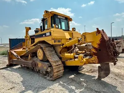 1997 Cat D8R with four barrel single shank ripper. Please call for full details. Call Huma Ahmad: 90...