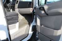 COMPLETE MOBILE KITCHEN LOW KILOMETER FREE CARFAX REPORT AVAILABLE ALL BRAND NEW BRAKES Brake Assist... (image 8)