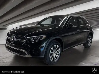Mercedes-Benz Rive-Sud, la destination Mercedes-Benz par excellence. Bienvenue en première classe. D...
