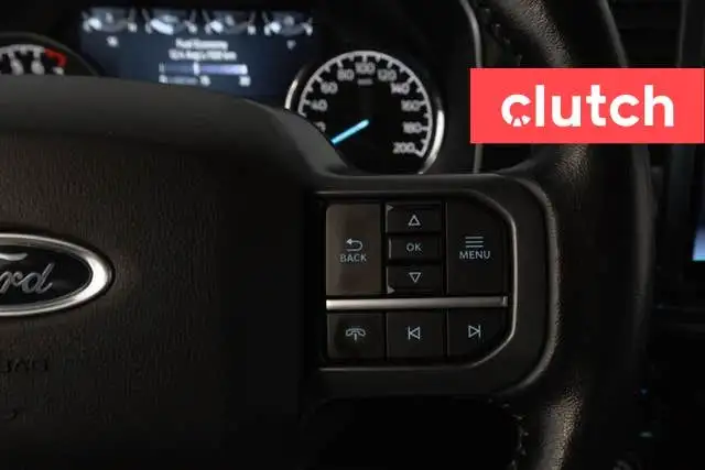 2022 Ford F-150 XLT SuperCrew 6 1/2 ft 4x4 w/ Apple CarPlay;, Re in Cars & Trucks in Bedford - Image 20