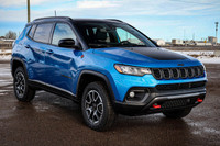 This Jeep Compass has a powerful Intercooled Turbo Regular Unleaded I-4 2.0 L/122 engine powering th... (image 5)