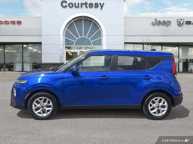 2022 Kia Soul EX | Heated Seats | Heated Steering | in Cars & Trucks in Calgary - Image 3