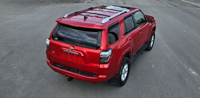 2016 Toyota 4Runner SR5 in Cars & Trucks in Ottawa - Image 2