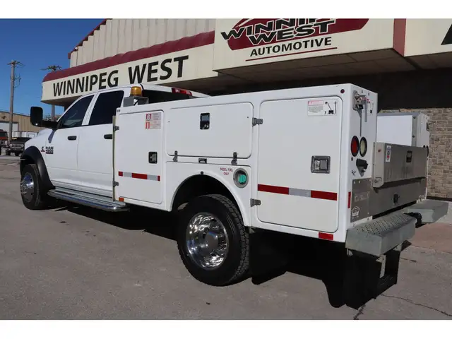 2015 Dodge RAM 4500 CREW DUALLY 6.7L CUMMINS 4X4, SERVICE BODY & in Cargo & Utility Trailers in Winnipeg - Image 8