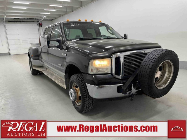2006 FORD F-350 SD LARIAT in Cars & Trucks in Calgary - Image 3