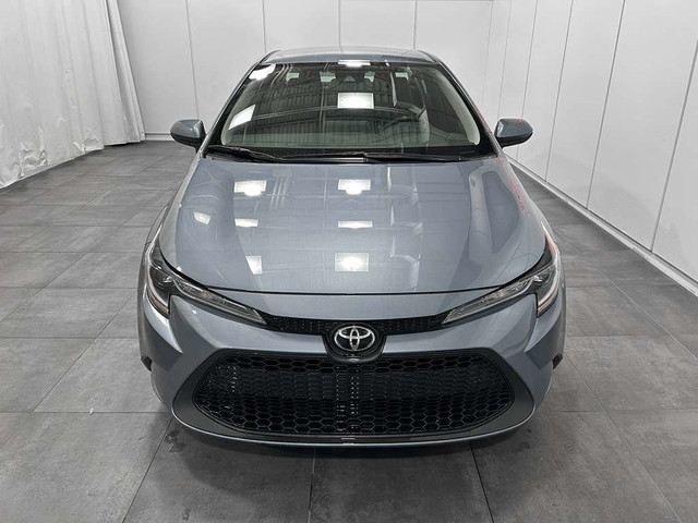 2020 Toyota Corolla L - BAS KILOMETRAGE - COMPATIBILITE APPLE CA in Cars & Trucks in Québec City - Image 2