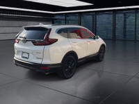 A bold and refined all-wheel-drive SUV with exclusive styling and premium features. The Black Editio... (image 7)