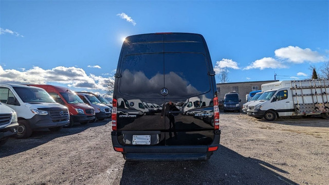 2015 Mercedes-Benz Sprinter LOW KM! 4 CYL DIESEL Mercedes-Benz S in Cars & Trucks in Mississauga / Peel Region - Image 3