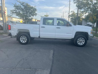 GMM Auto Sales Limited See Dealer Website for Details. Engine: 6.0L V8 OHV 16V FFV Safety Equipment... (image 6)