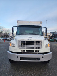 Ryder Stock ID: 531983 Transmission Type/Speed: AUTO 5 Engine: DIESEL ISL'13 300/2000 Horse Power: 3... (image 1)