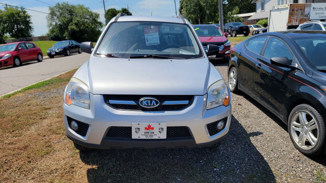 2009 Kia Sportage in Cars & Trucks in Kitchener / Waterloo - Image 2