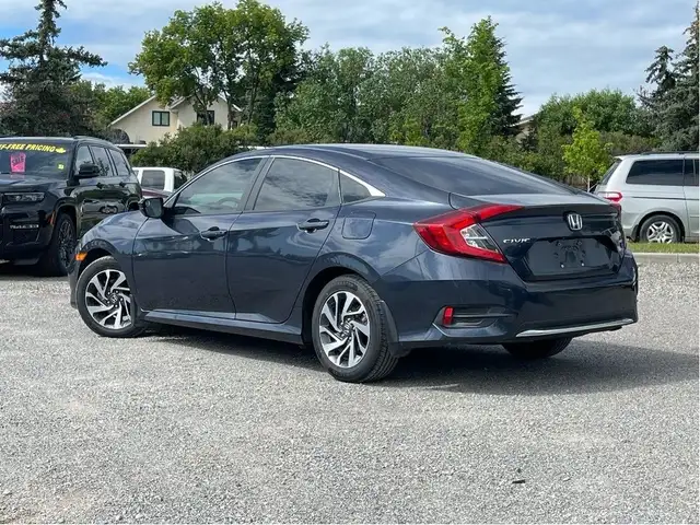 2019 Honda Civic Sedan EX in Cars & Trucks in Calgary - Image 4