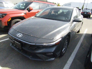 2024 Hyundai Elantra Essential ONE OWNER! NO ACCIDENT! REAR CROSS TRAFFIC! BLINDSPOT! BACKUP CAMERA!