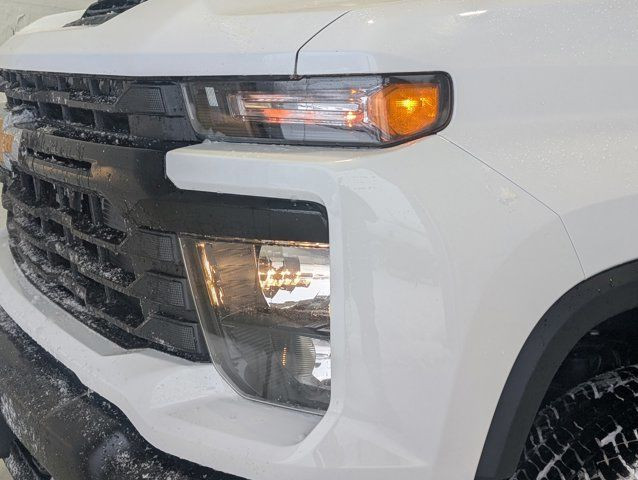 2025 Chevrolet Silverado 2500HD Work Truck- Trailering Pkg in Cars & Trucks in Barrie - Image 2