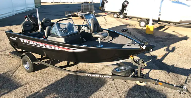 2025 TRACKER PRO GUIDE V-175 Combo -Best Fishing Boat, Mercury in Powerboats & Motorboats in Prince Albert - Image 5