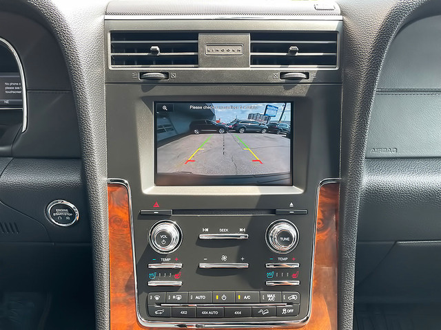 2015 Lincoln Navigator L L|LONG WHEEL BASE|NAVI|DUAL DVD|8-SEATS in Cars & Trucks in City of Toronto - Image 4