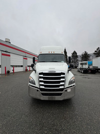 Ryder Stock ID: 876534 Transmission Type/Speed: Auto 10 Engine: DIESEL X15'17 500/1800 Horse Power:... (image 1)