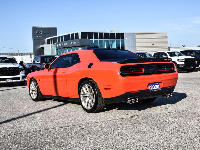 2020 Dodge Challenger in Cars & Trucks in Chatham-Kent - Image 2