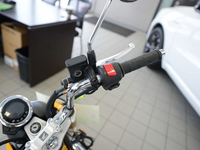  2023 HONDA MOTORCYCLE Z125MAP in Cars & Trucks in Calgary - Image 4