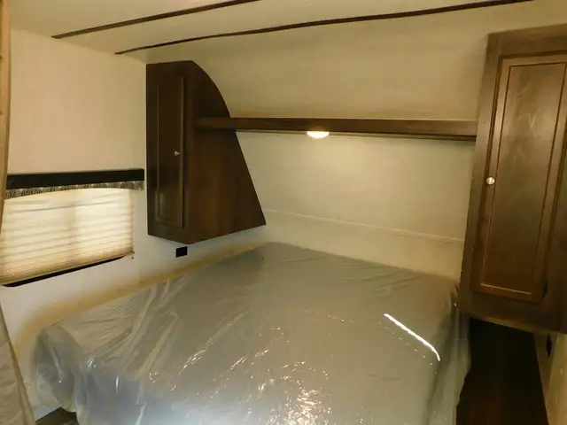 2018 STARCRAFT AUTUMN RIDGE OUTFITTER (FINANCING AVAILABLE) in Travel Trailers & Campers in Saskatoon - Image 12