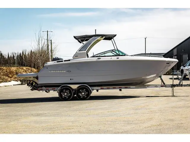 2025 Chaparral 267 SSX in Powerboats & Motorboats in Québec City - Image 7