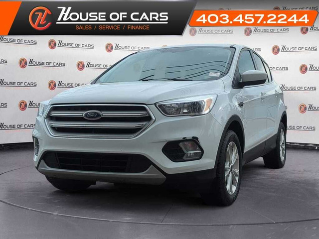  2019 Ford Escape SE FWD Backup Camera Heated Seats Bluetooth in Cars & Trucks in Calgary