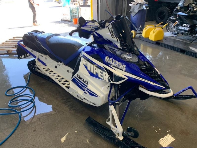 2016 Yamaha sr viper ltx le in Snowmobiles in Longueuil / South Shore - Image 2
