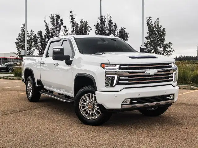 2022 Chevrolet Silverado 3500HD High Country Z71 in Cars & Trucks in Strathcona County - Image 3