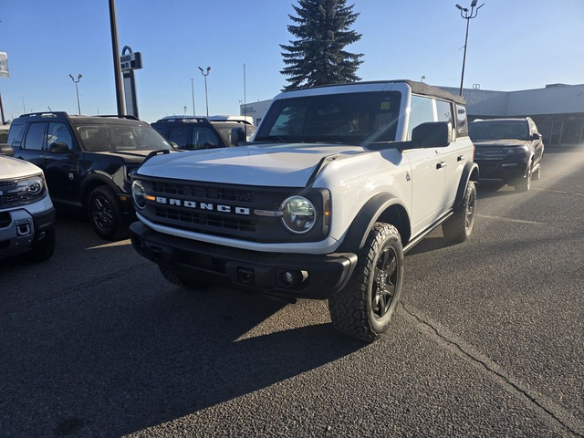 2022 Ford Bronco BLACK DIAMOND | HTD SEATS | REM START | REV CAM in Cars & Trucks in Calgary - Image 3