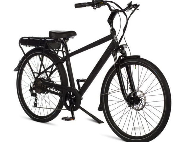 2023 PEDEGO CITY COMMUTER PLATINUM - Black Edition in Scooters & Pocket Bikes in Fredericton - Image 4