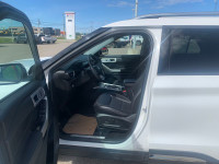 Explorer Limited 4WD, 20" Aluminum Wheels, 2.3L I-4 EcoBoost Engine, 10-Speed Automatic Transmission... (image 9)