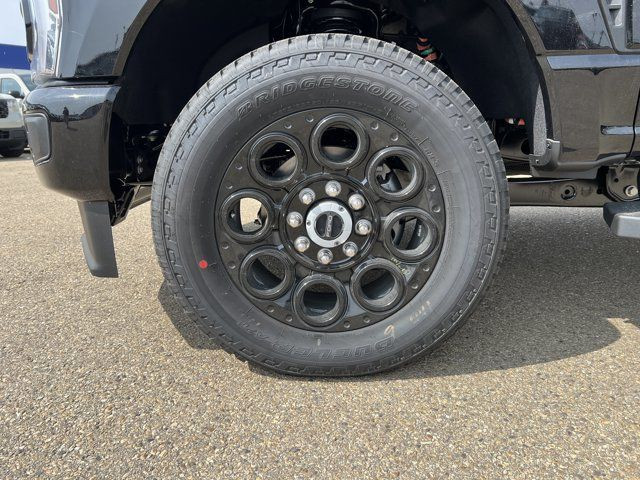 2025 Ford Super Duty F-350 SRW XLT | 613A | 4X4 | CrewCab 160 in Cars & Trucks in Edmonton - Image 3