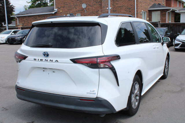 2022 Toyota Sienna HYBRID LE AWD 8-PASSENGER in Cars & Trucks in Mississauga / Peel Region - Image 4