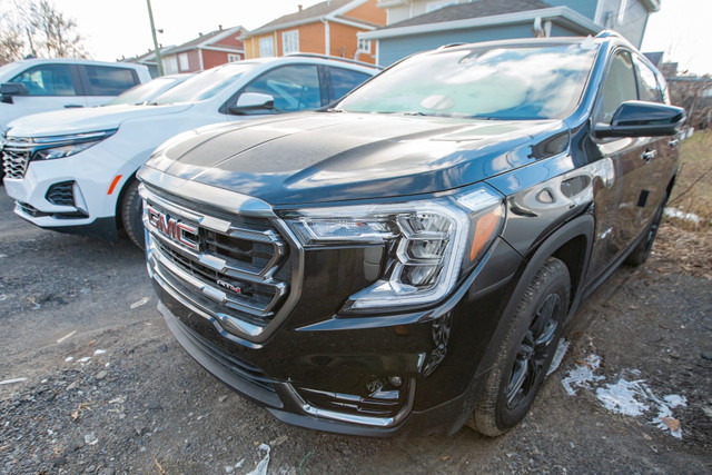 2024 GMC Terrain AT4 TOIT OUVRANT in Cars & Trucks in Longueuil / South Shore