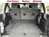 4X4, CLOTH LOW-BACK FRONT HEATED BUCKET SEATS, TECHNOLOGY GROUP, BLACK MOPAR TUBULAR SIDE STEPS, PAR... (image 8)