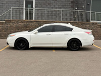 ALL CREDIT ACCEPTED!! ONE MONTH AT THE JOB, BANKRUPTCY, NEW TO CANADA COLLECTIONS, STUDENT OR WORK V... (image 1)