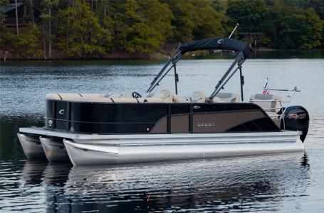 2023 Crest Pontoons Classic DLX 240 L in Powerboats & Motorboats in Chatham-Kent