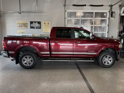 Discover Martin Chrysler, a family-owned gem since 44! With unbeatable service & deals, we're your g...