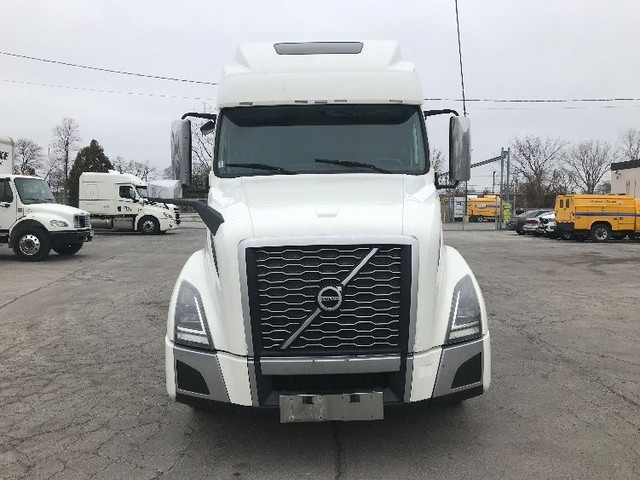 2019 Volvo VNL64860 in Heavy Trucks in Dartmouth - Image 2